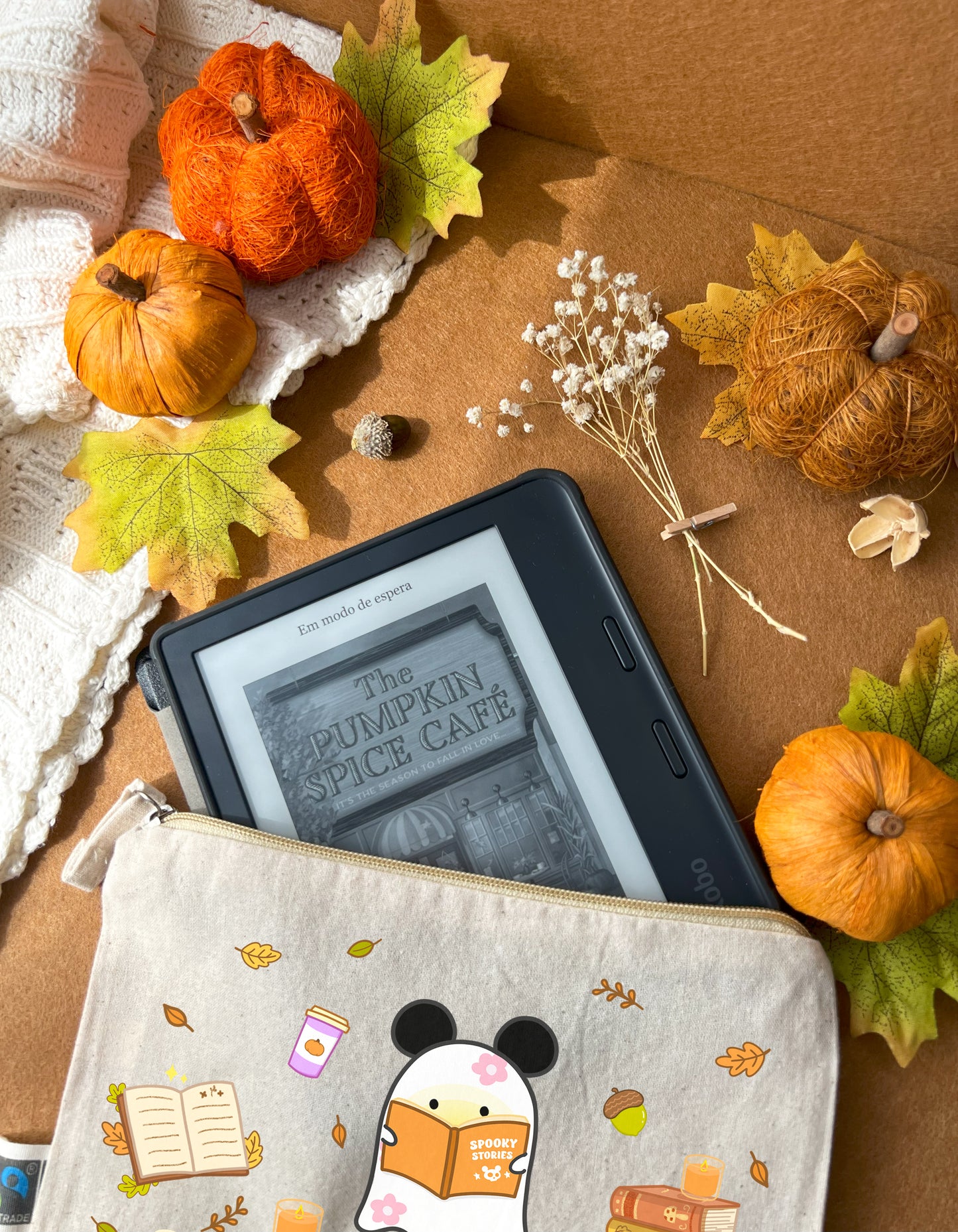 Autumn Chapters Pouch – Cosy Bookish Bag
