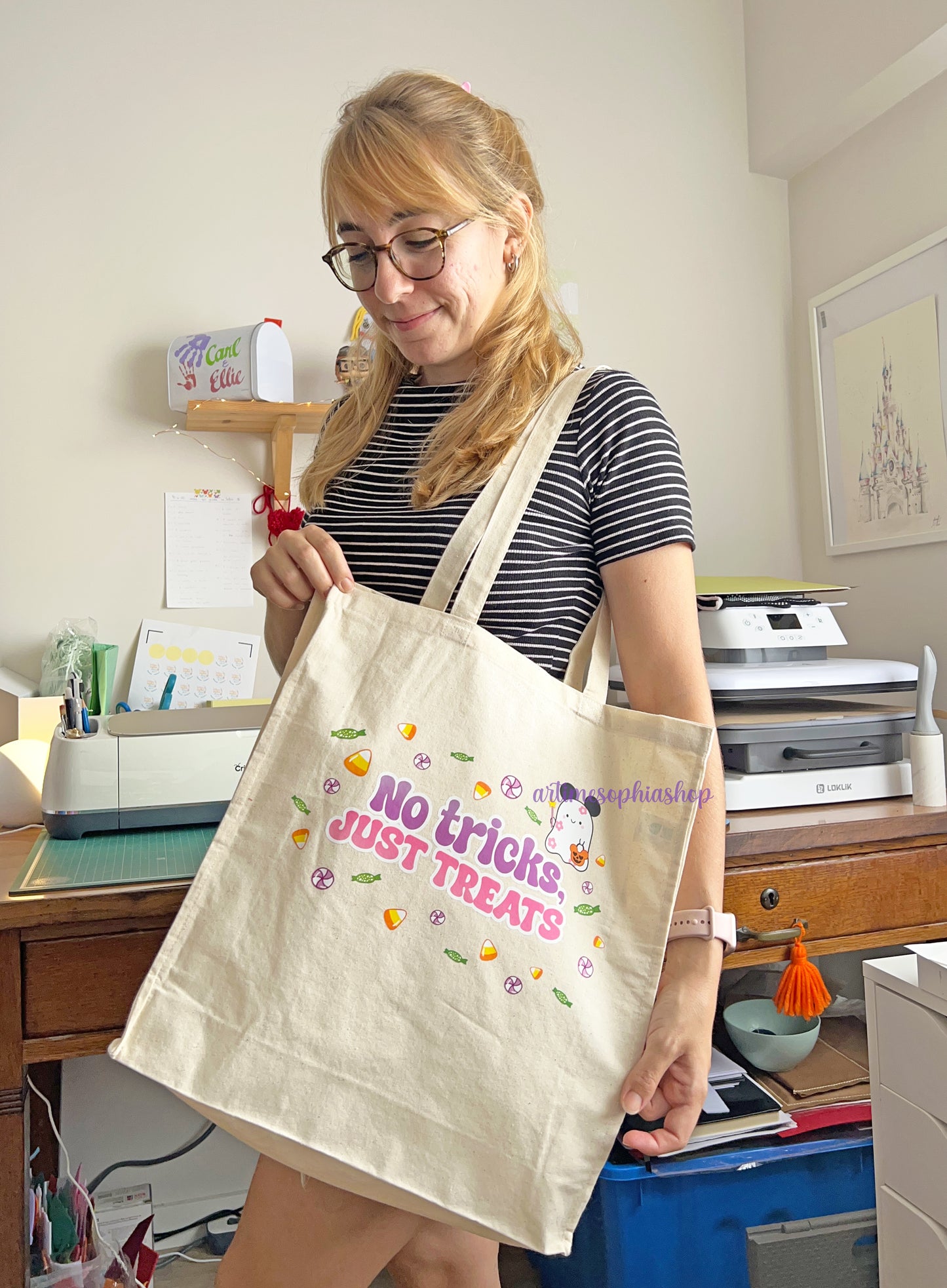 No Tricks, Just treats Tote Bag 🍬👻