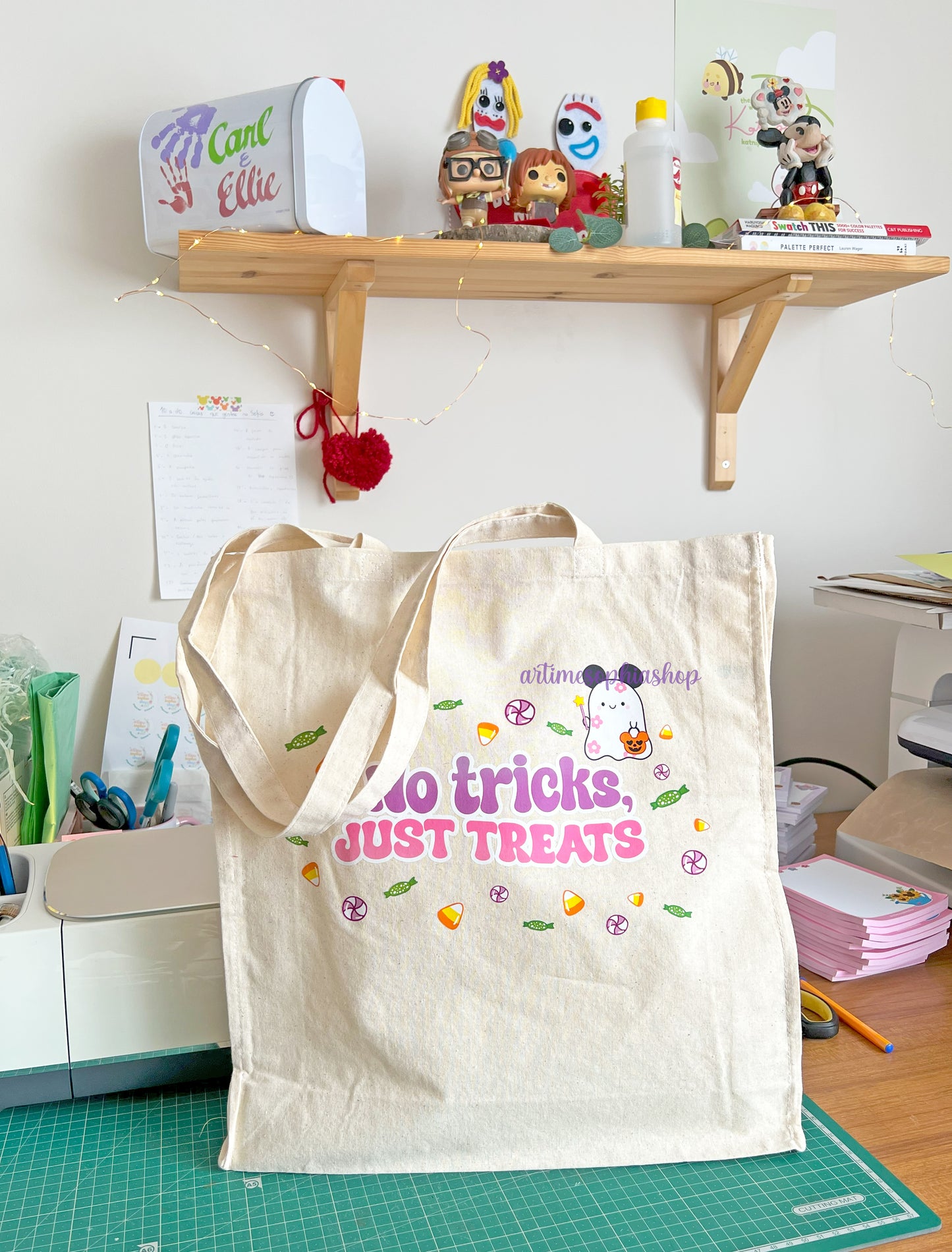 No Tricks, Just treats Tote Bag 🍬👻